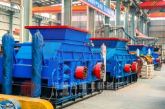 破碎河卵石、鵝卵石、青石選擇哪種機(jī)器好呢