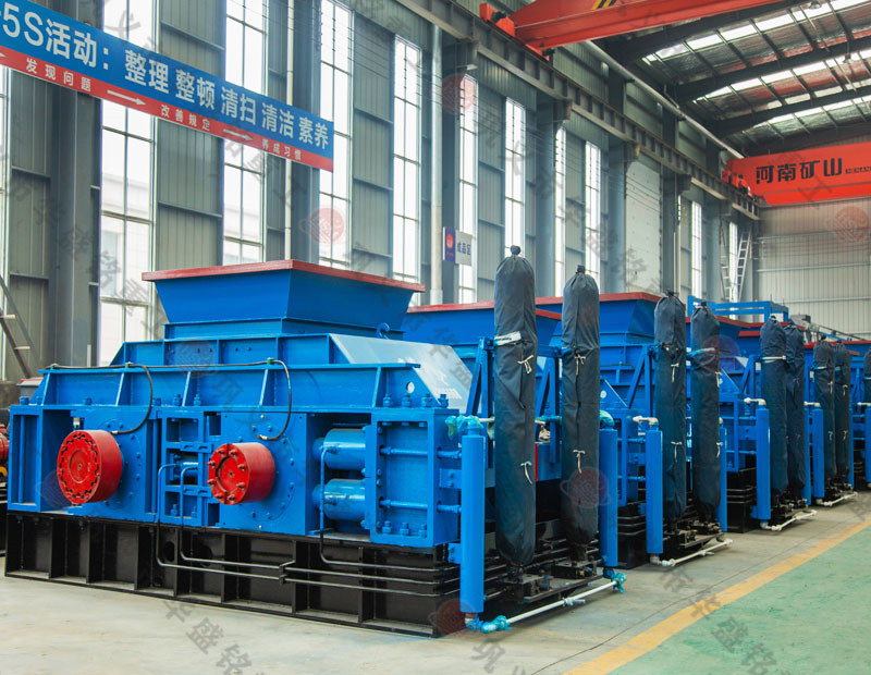 對輥破碎機(jī)在石料場中的應(yīng)用和特點(diǎn)是什么？